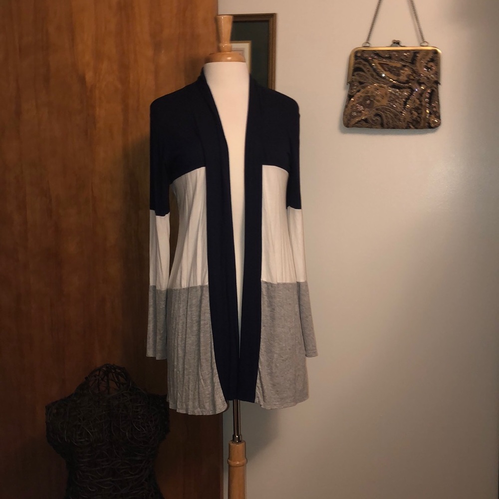 🟢Boxed color, long sleeve, light cardigan